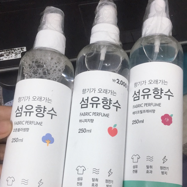Xịt thơm quần áo Hàn Quốc