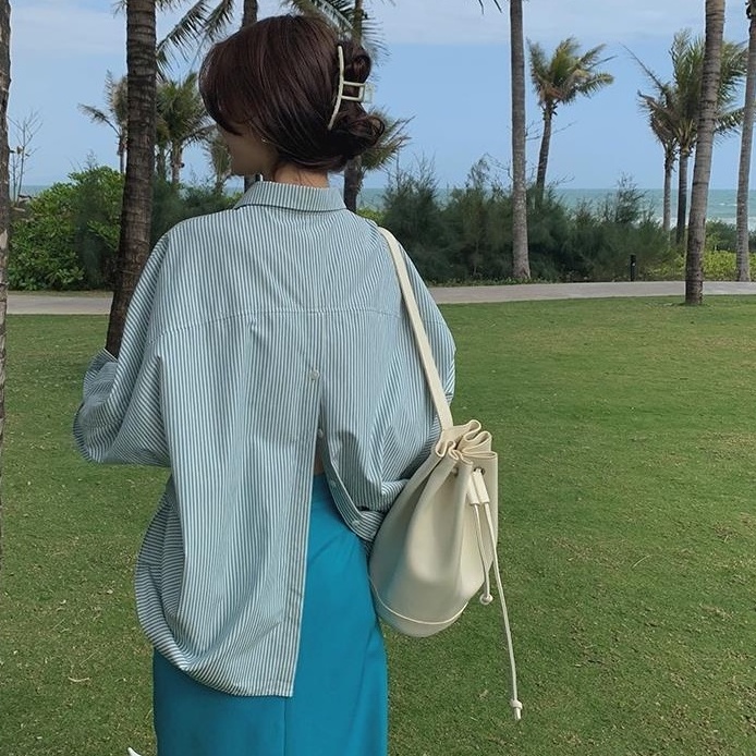 Set Áo Sơ Mi Kẻ Sọc Xanh Dương Phối Chân Váy Xẻ Tà Lưng Cao Thời Trang Hàn Quốc Cá Tính Cho Nữ