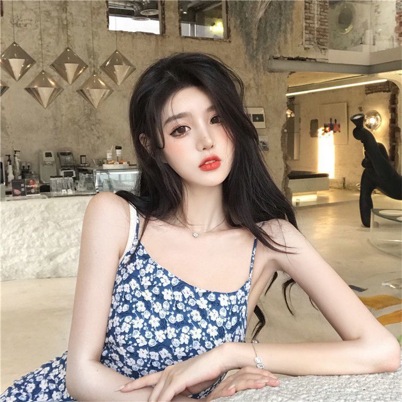 Đầm Hai Dây In Hoa Màu Xanh Dương Phong Cách Pháp Quyến Rũ Mẫu Mới 2021 Thời Trang Cho Nữ