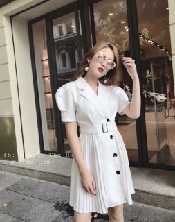 Váy cổ vest xếp ly