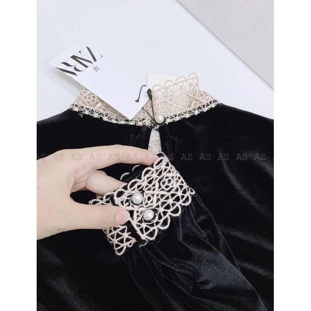 ÁO NHUNG ĐEN TAY BỒNG PHỐI REN CỔ CHO NỮ