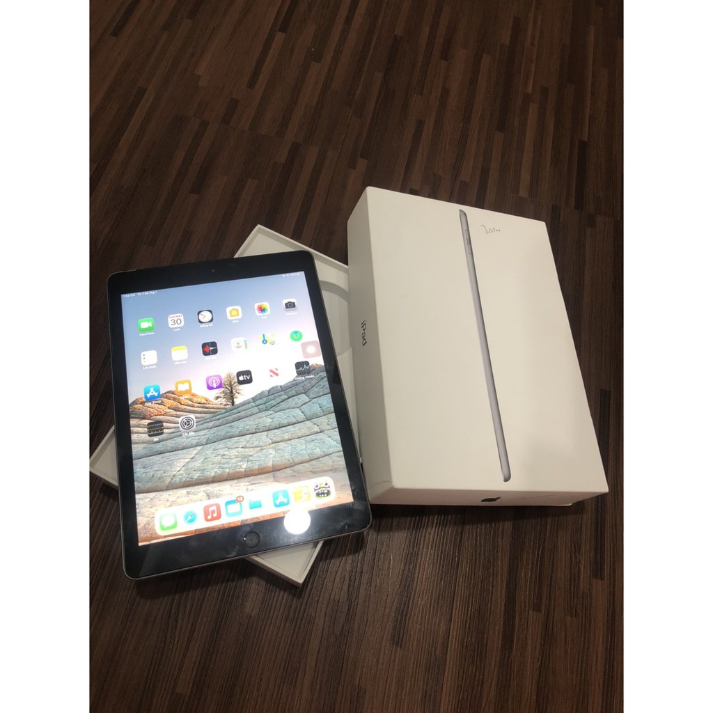 Ipad gen 6 32Gb full box by pass only wifi