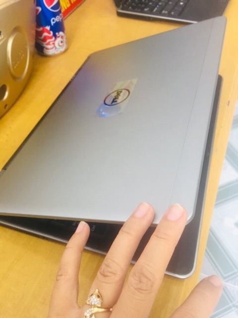 Laptop dell 7440 coi 5, thế hệ 4, ram 4, ssd 128,”14 | BigBuy360 - bigbuy360.vn