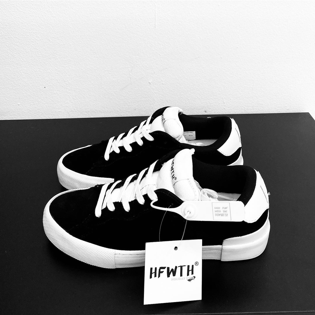 Giày sneaker Black Signature - giày đen nam, nữ.