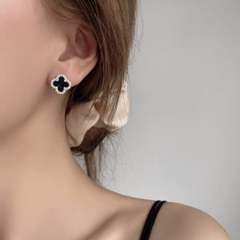 Bông Tai Hình Cỏ Bốn Lá Đính Đá Thời Trang Hàn Quốc Cho Nữ