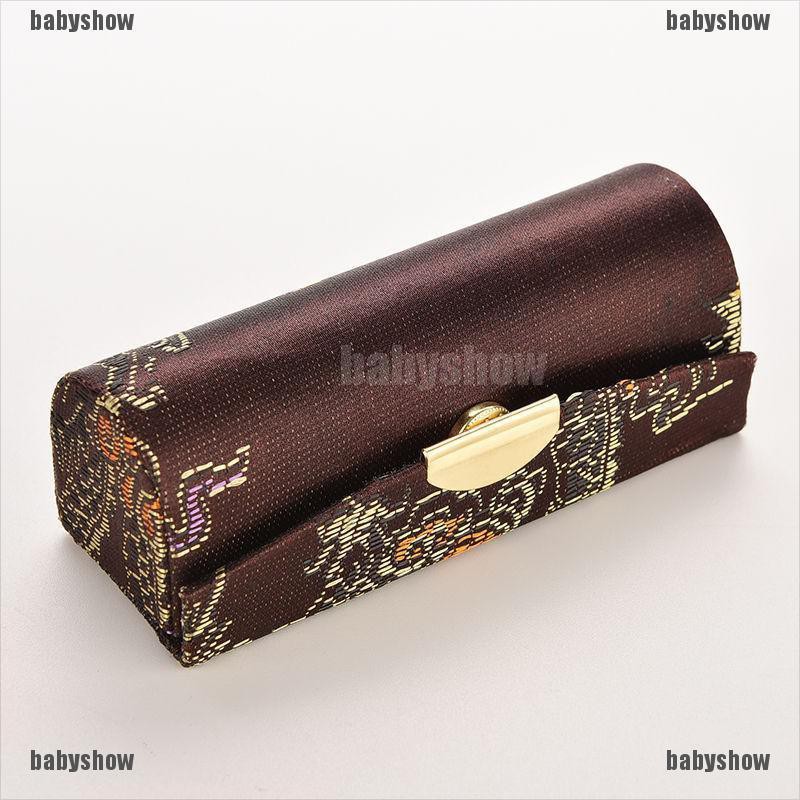 Dụng cụ đựng son môi có gương hỗ trợ làm móng