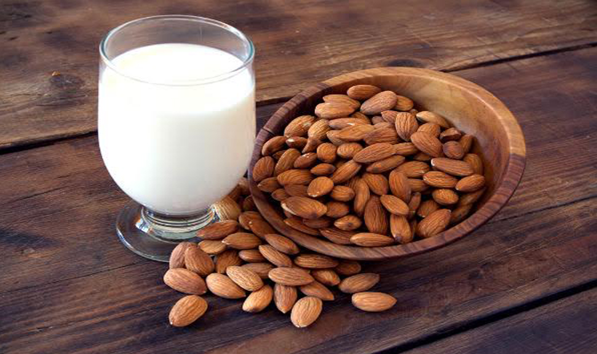 Hạnh nhân sống tách vỏ dùng để làm sữa, làm bánh Mourad túi 500g | BigBuy360 - bigbuy360.vn