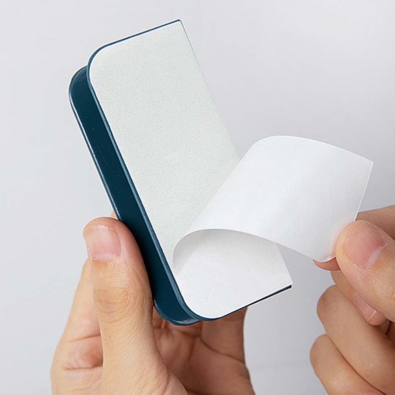 Giá đỡ dây cáp sạc tự dính tiện dụng