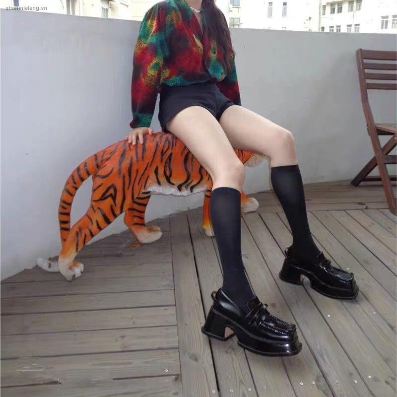 Giày bốt martin đế dày mũi vuông phối lỗ cài khóa kiểu cổ điển thời trang mùa hè mới cho nữ 2021 | BigBuy360 - bigbuy360.vn