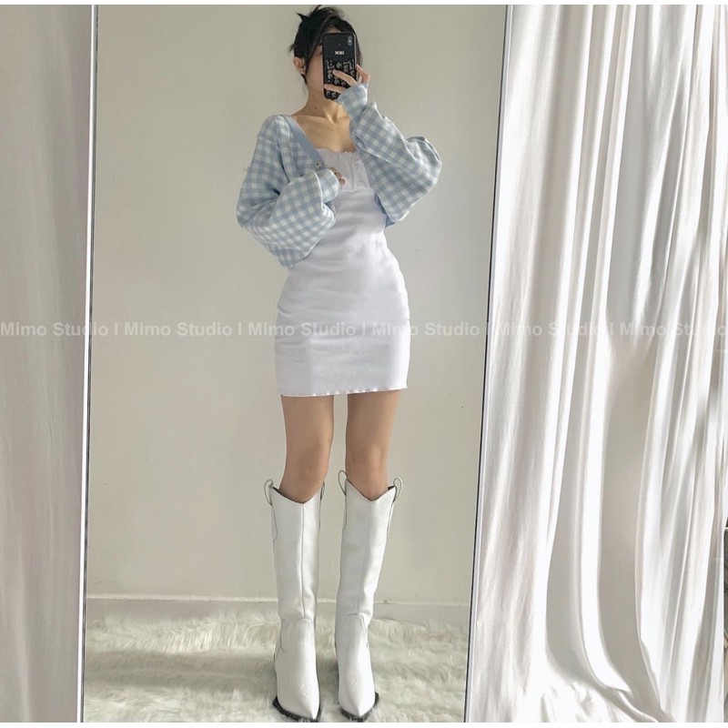 Set đầm 2 dây trắng nhún ngực kèm áo croptop khoác caro xanh biển | BigBuy360 - bigbuy360.vn