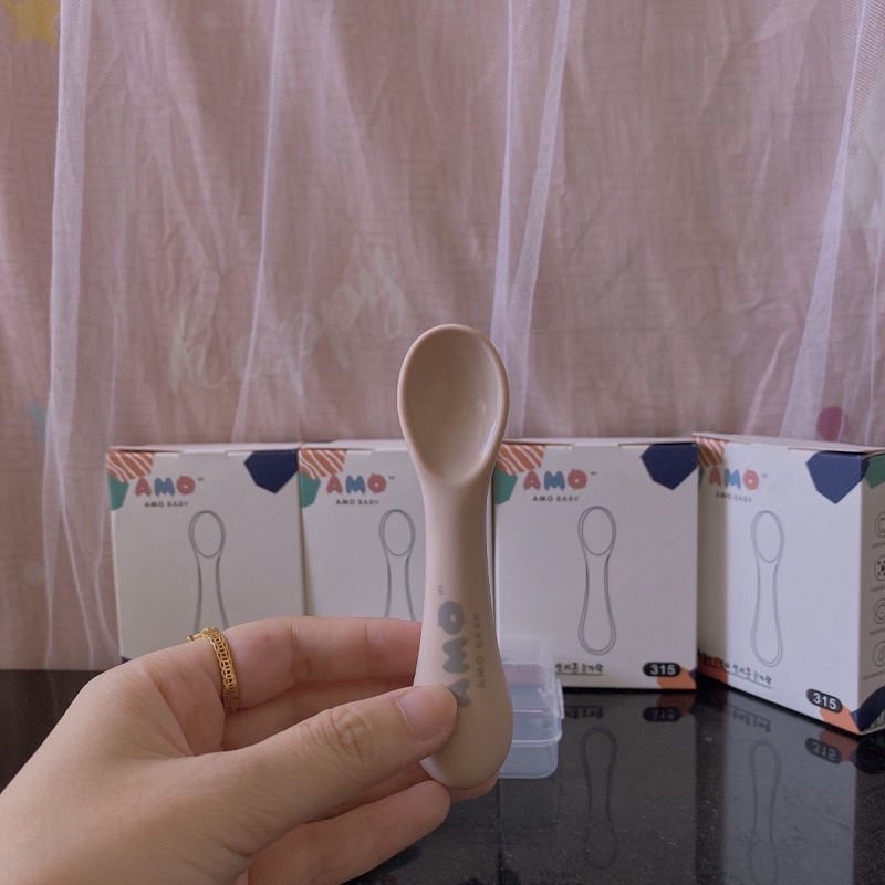 Thìa ăn dặm silicon Amo cho bé, có hộp đựng