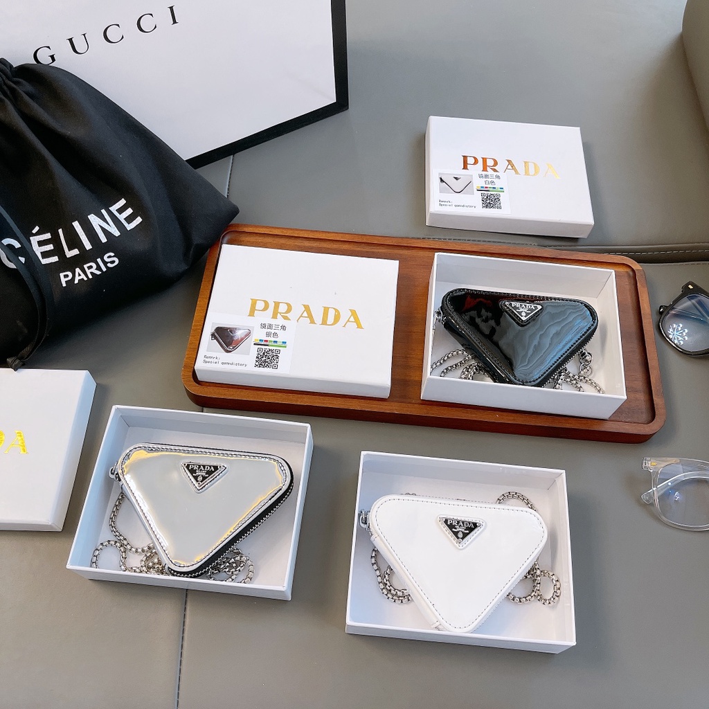 prada Túi Đeo Chéo Da Mini Hình Tam Giác Hiệu Prada Thời Trang Sang Trọng Cho Nữ