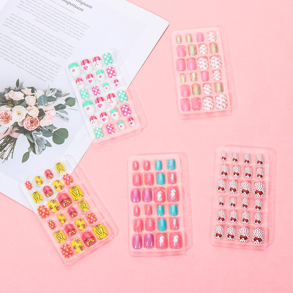 Set 24 Móng Tay Giả Bằng Acrylic Tái Sử Dụng Được