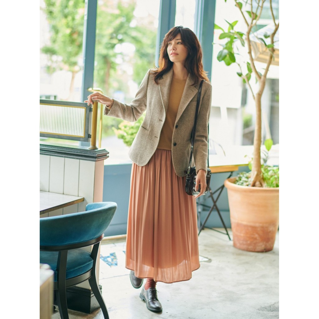 Chân váy xòe đầy quyến rũ của UNIQLO - Nhật Bản