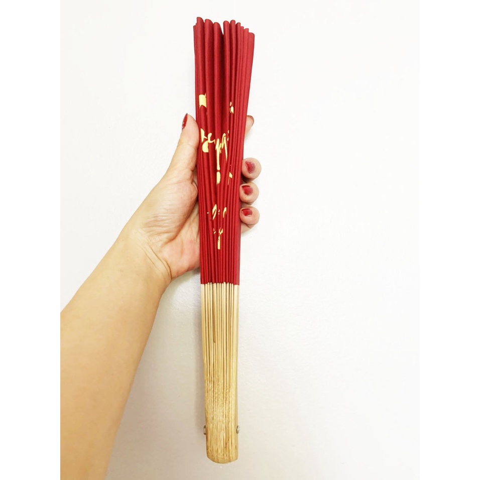 Quạt vải lụa xếp,viết chữ thư pháp truyền thống Việt Nam dài 32cm
