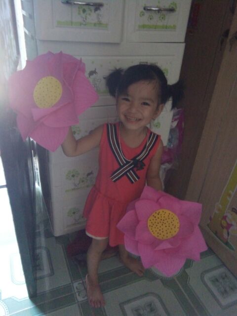 Hoa sen múa cho bé | BigBuy360 - bigbuy360.vn