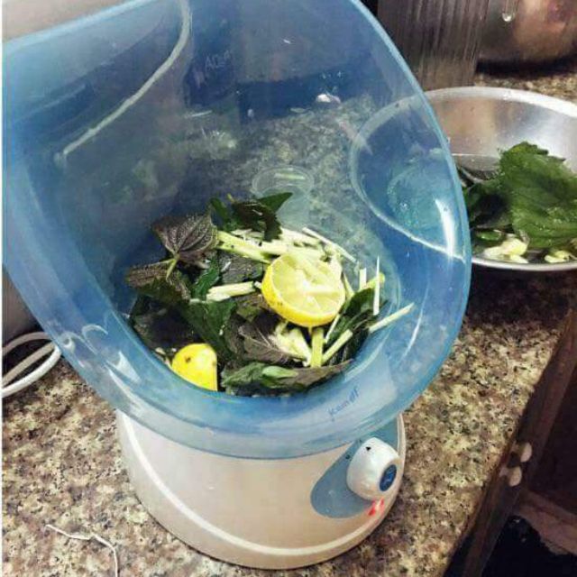 Máy xông mặt Kemei