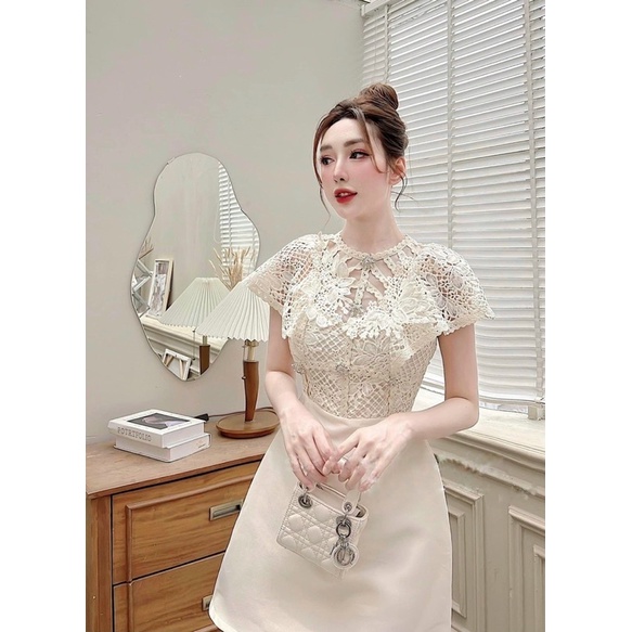 Váy ren phối tacta