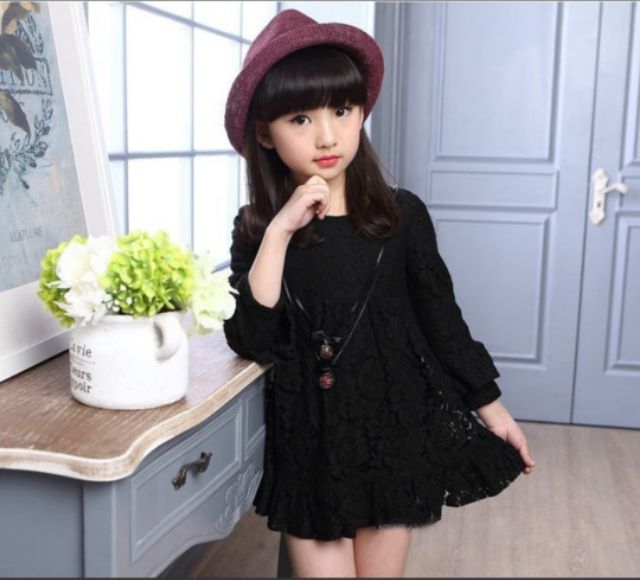 Đầm ren bé gái
