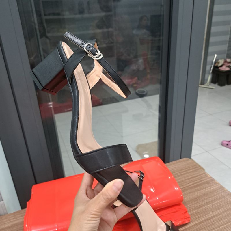 (có sẵn)giày cao gót big size 40 41 42 43 đế vuông 5 phân,sandal cao gót quai ngang bigsize,giày cao gót nữ size lớn
