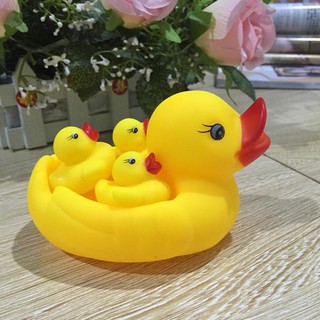 Vịt thả bồn tắm 1 mẹ 3 con