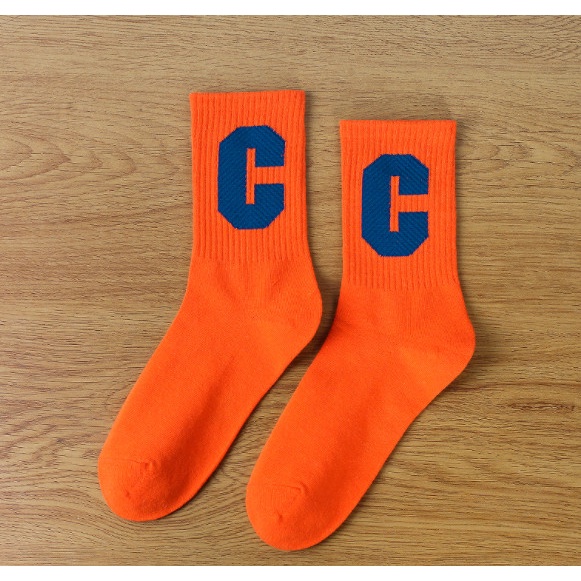 Vớ Tất cao cổ chữ C Nam Nữ phong cách thể thao, trẻ trung, năng động.