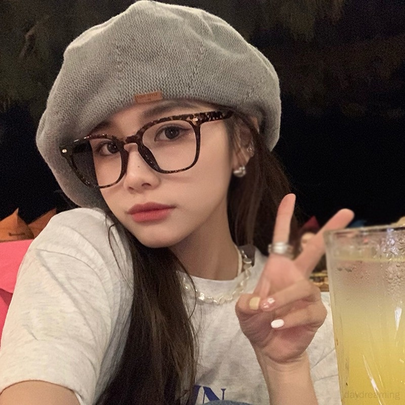 Mũ Họa Sĩ Hàn Quốc Ngọt Ngào Nhãn Dán Nhỏ Bằng Da Màu Trơn In Chữ
