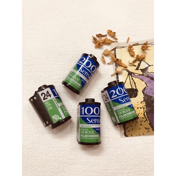 - Film 135  giá rẻ, 24 kiểu & 36 kiểu, hàng US