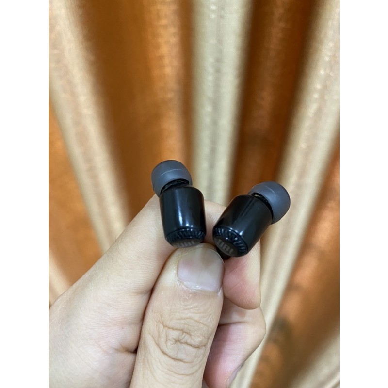 Tai nghe bluetooth JBL E25BT