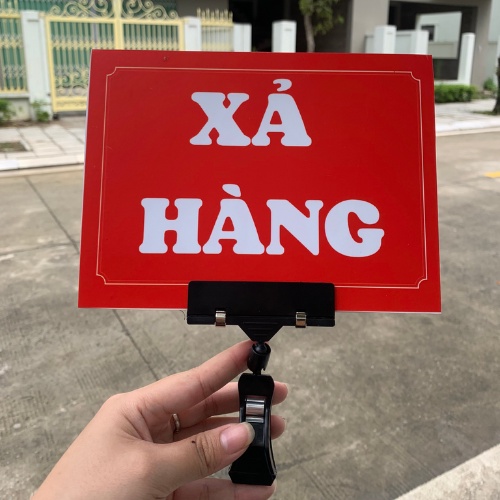 COMBO BIỂN SALE 2 MẶT KÍCH THƯỚC  A5 + KẸP V06 ĐEN CAO 11CM, BIỂN FOMEX, BIỂN SALE GIẢM GIÁ, BIỂN SALE VIẾT XOÁ ĐƯỢC