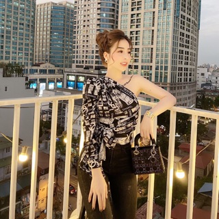Áo lụa lệch vai