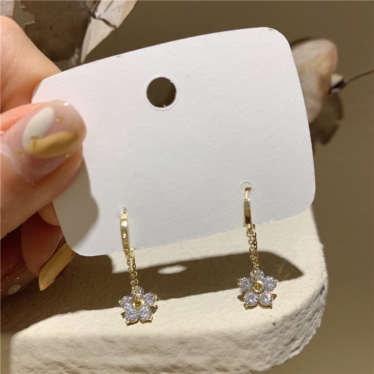 2021 Korea Dongdaemun Chain Flower 925 Earrings Early Spring Korea Flash Diamond Earrings Small Earrings Earrings Exquisite Female