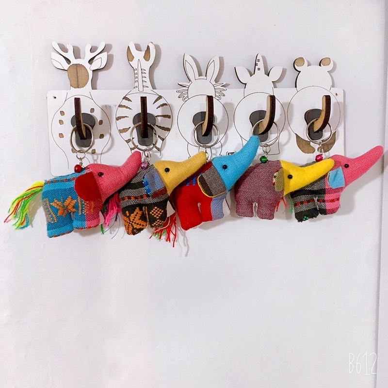 Móc khoá thổ Cẩm hình voi treo túi , treo chìa khoá