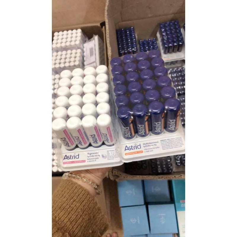 Son dưỡng mỡ hươu Astrid dưỡng ẩm, tái tạo môi