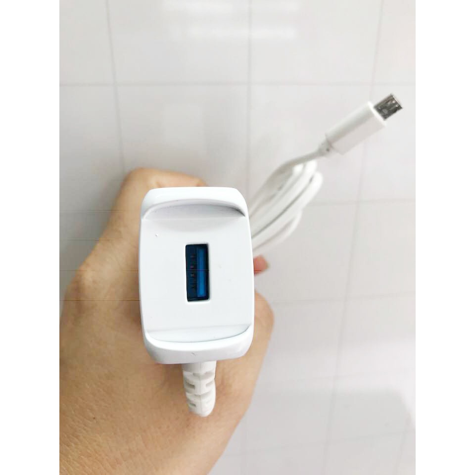 Sạc Kim Cương G813 dùng cho điện thoại androi