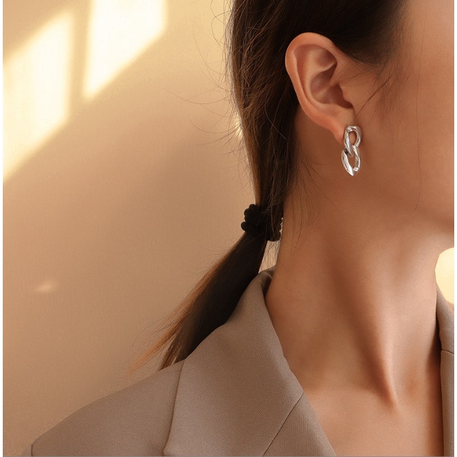 Bông Tai Xích Cá Tính Titan Ko Han Rỉ TT 3966