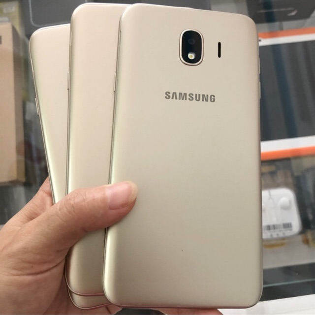 Điện thoại Samsung Galaxy J4,Máy chính hãng,máy đã qua sữ dụng.Ram 2 GB,bộ nhớ 16GB