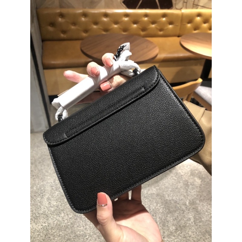 Túi Chữ C tag Đen Full Đen Xuuuuấtt Xịn size mini 18cm