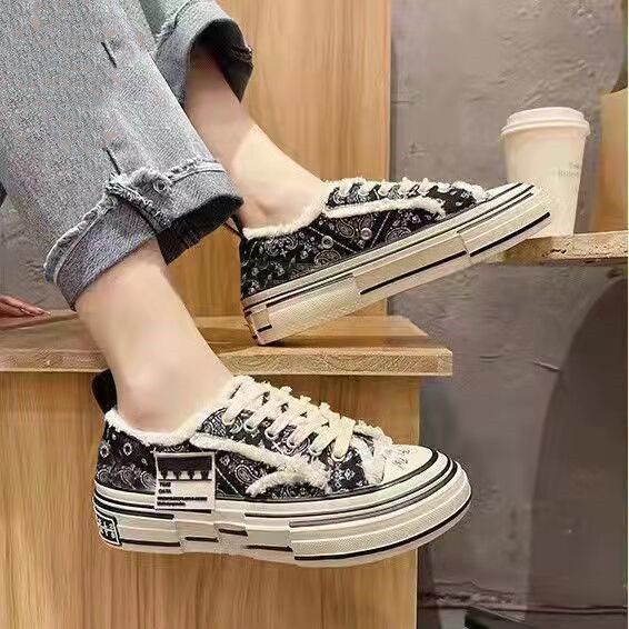 Giày Thể Thao Canvas Đế Dày Tăng Chiều Cao Phong Cách Mới