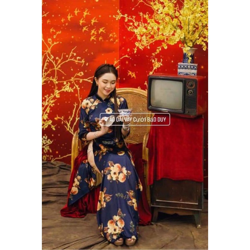 áo dài in hoa mẫu truyền thống