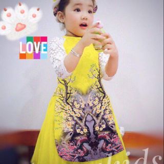 Combo áo dài váy tay ren và đầm túi cáo cho bé gái diện ngày lễ tết nha. Chất gấm cao cấp và ren hoa mềm không ngứa nha.
