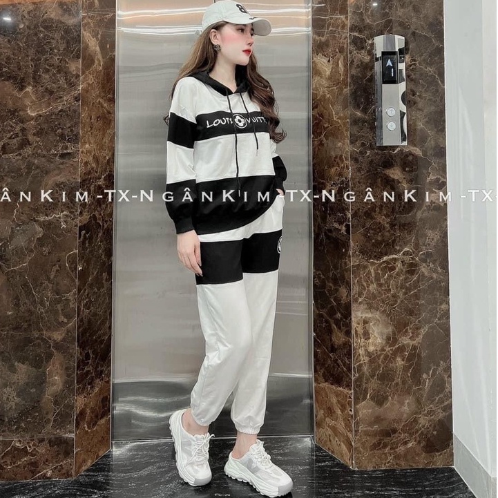 Bộ  thể thao mũ khóa phối sọc ngang BN133