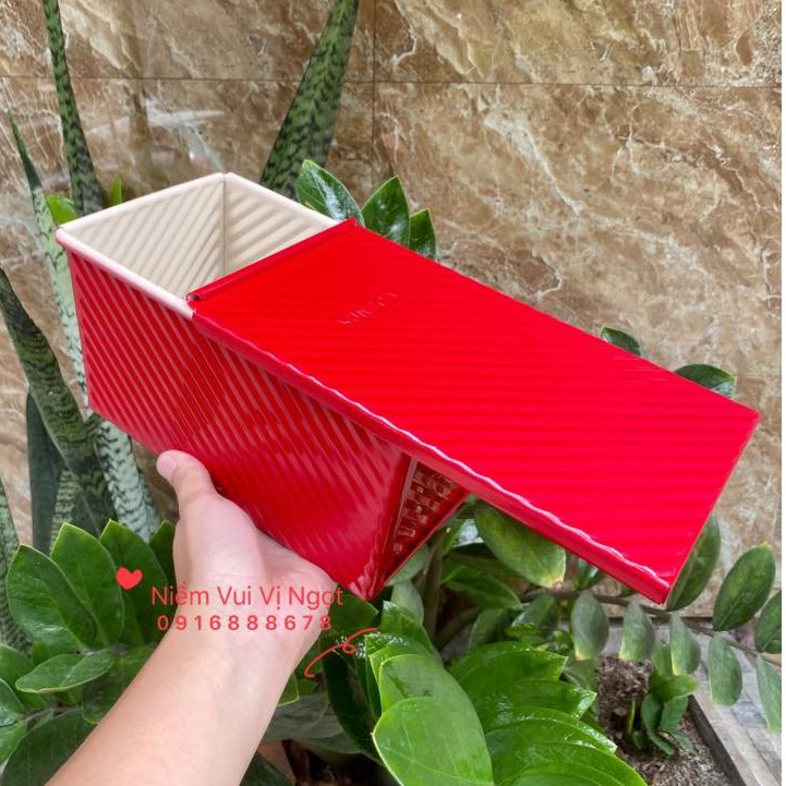 Khuôn Bánh Mì Gối 450gr Màu Đỏ - Suncity