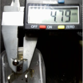 Phích cắm 3 chân 10A 250V GW714