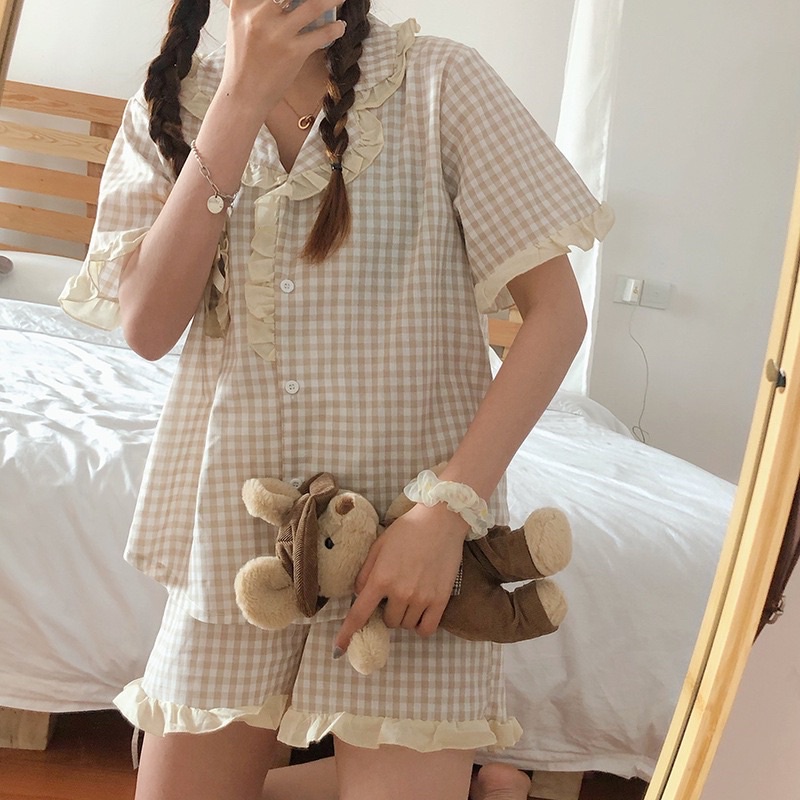 Bộ ngủ pijama nữ ngắn tay kẻ caro tay bèo công chúa | BigBuy360 - bigbuy360.vn