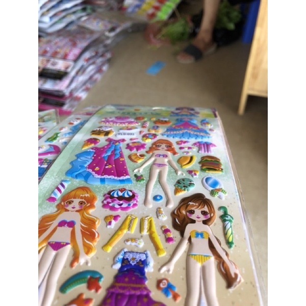 Sticker Dán Nổi Hình Cô Gái Thời Trang