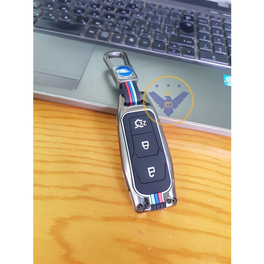 Ốp chìa khóa titan cao cấp cho xe Ford Ranger -  Móc chìa khóa thông minh Smartkey