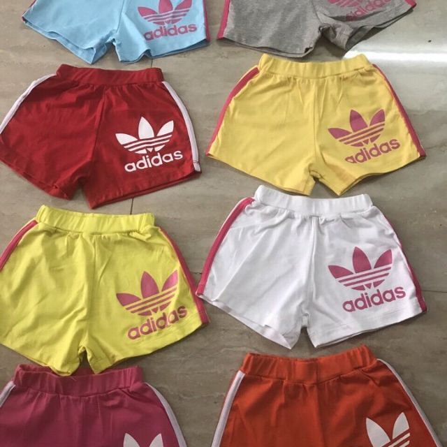 Tiếp tục xuất xưởng lô quần đui cho bé chất cotton 4c day đặn cực đẹp ri một màu sỉ 22k một c buon tron lo ib nhanh dùm