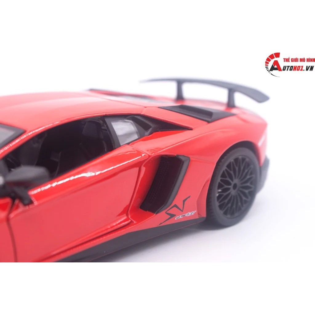 MÔ HÌNH LAMBORGHINI AVENTADOR LP 750-4 SV PLUS 1:24 BBURAGO 3667