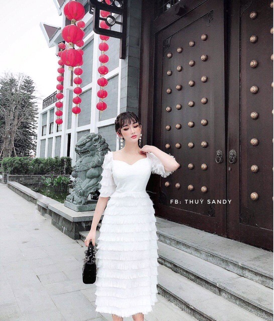 Váy trắng tầng cao cấp | BigBuy360 - bigbuy360.vn